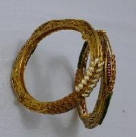 antique gold jewelry