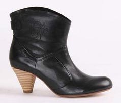 Ladies Boots