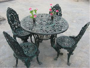 Cast Iron Chair Set