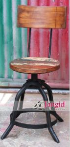 Industrial Reclaimed Wood Furniture