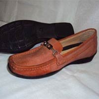 Ladies Tods Shoes