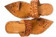 kolhapuri sandals