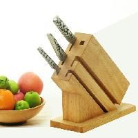 wooden kitchenware