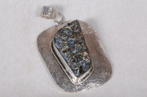 Silica Pendants