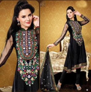 Designer Ladies Suit 01