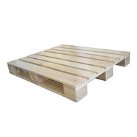 4 Way Wooden Pallets 02