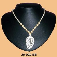 Ja 020 Be Bone Necklace