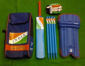 DO- PCS-05 Coloured Cricket Set