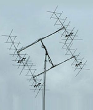 Cross Polarized Quad Stacked Antenna