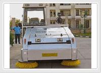 Ride On Road Sweeping Machine