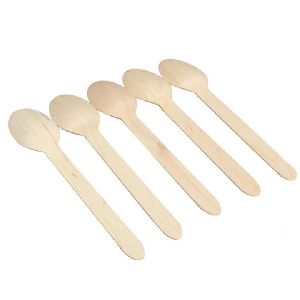 Wooden disposable spoons