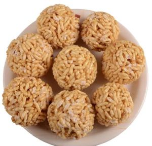 Kurmura Laddu