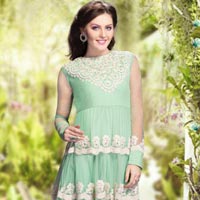 New Trendy Fashion Salwar Kameez