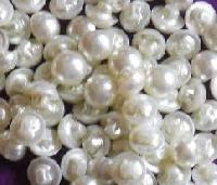 Pearl Buttons