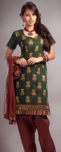 Ladies Ethnic Wear - Disha Mystic 019