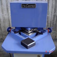 Hydraulic Corner Notching Machine