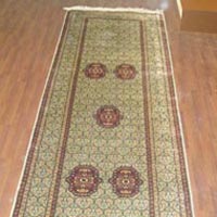 Single Knotted Carpet (2.6x10)