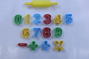 14 Numeric moulds + 1 plastic roller