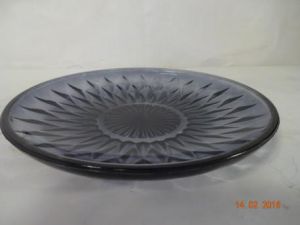 GIN 1441 Glass Decorative Plate