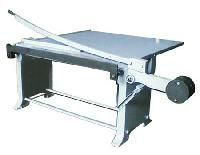 Board Cutting Machine