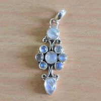 5 Gm Rainbow Moonstoe Gemstone 925 Sterling Silver Pendant