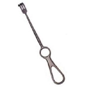 surgical retractor