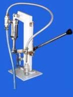 Manual Pharmaceutical Bottle Filling Machine