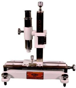 Two motion travelling microscope