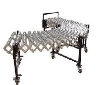 expandable roller conveyors