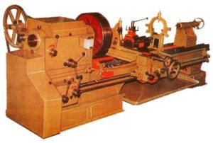 Pedestal Type Lathe Machine