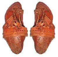 gents kolhapuri slippers