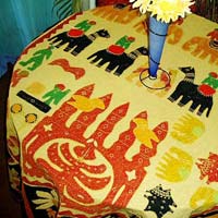 Traditional Round Table Cover
