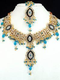 Kundan Necklace Set