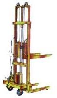 hydraulic lifting equipment