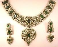 Artificial Necklace Set