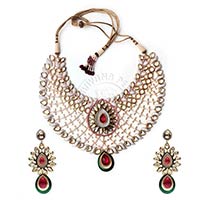 Zircon Kundhan Neck Set