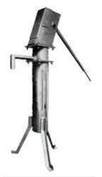 Hand pump