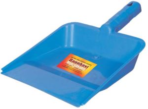 Plastic Dust Pans