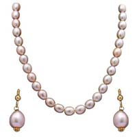 Pearl Necklace Set