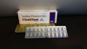 Aceclofenac Paracetamol Tablets