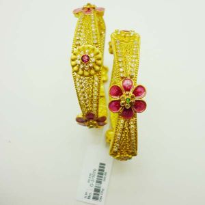 Gold Desiner Bangles