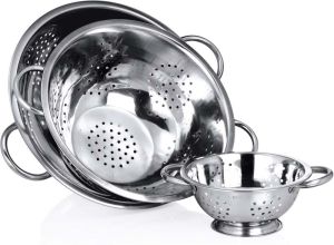 Deep Colander with pipe Handles.