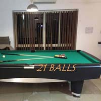 21 BALLS AMERICAN BLACK & SILVER TABLE