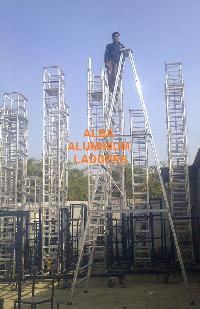 Aluminium Self Support Ladder with Railing 02