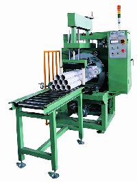 Pipe wrapping machine