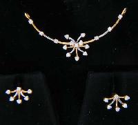 Gold Diamond Necklaces-JV17