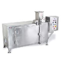 pharmaceutical tray dryer