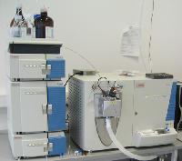 fourier transform mass spectrometer
