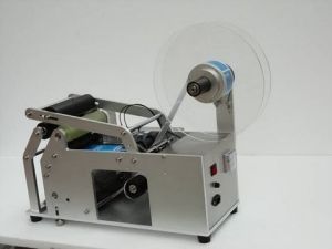 Semi Sticker Labelling Machine for Round Bottles