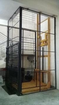 Hydraulic Goods Lift